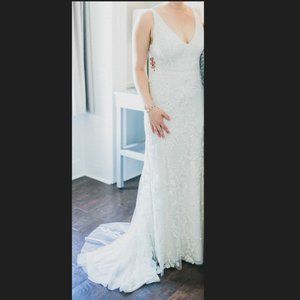 Floravere J. Didion Wedding Gown - size 12